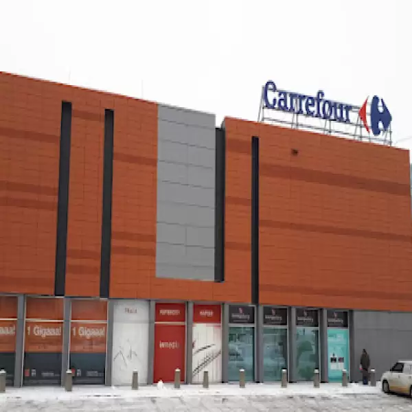 Prekybos centras Carrefour Suvalkuose